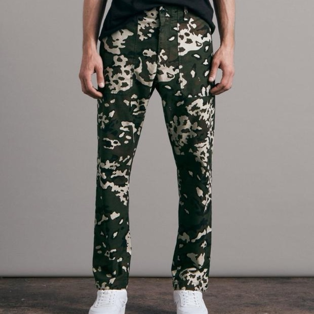 Rag & Bone Men’s Cliffe Cotton Camo Pants